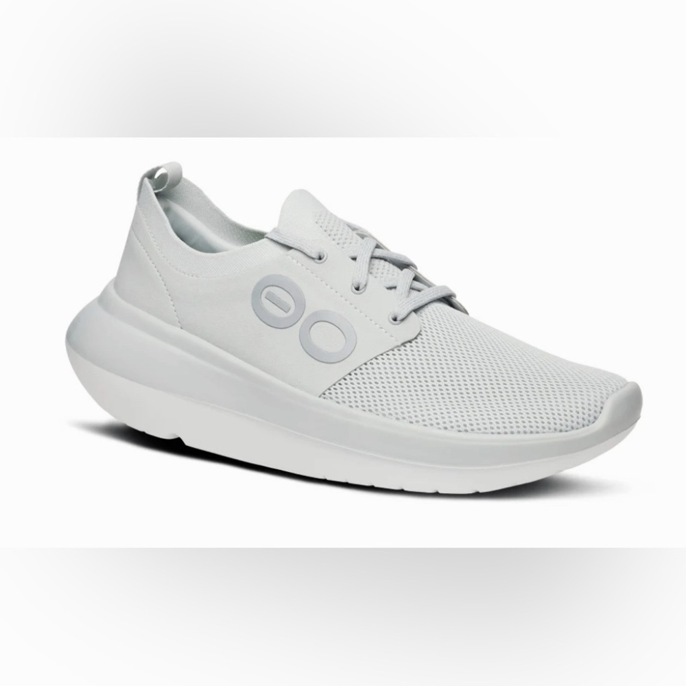 NEW OOFOS Oomy Stride Sneaker in Glacier For Men's Size 9